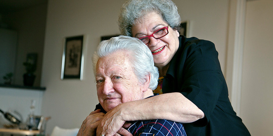 Elderly couple introduction to Environments